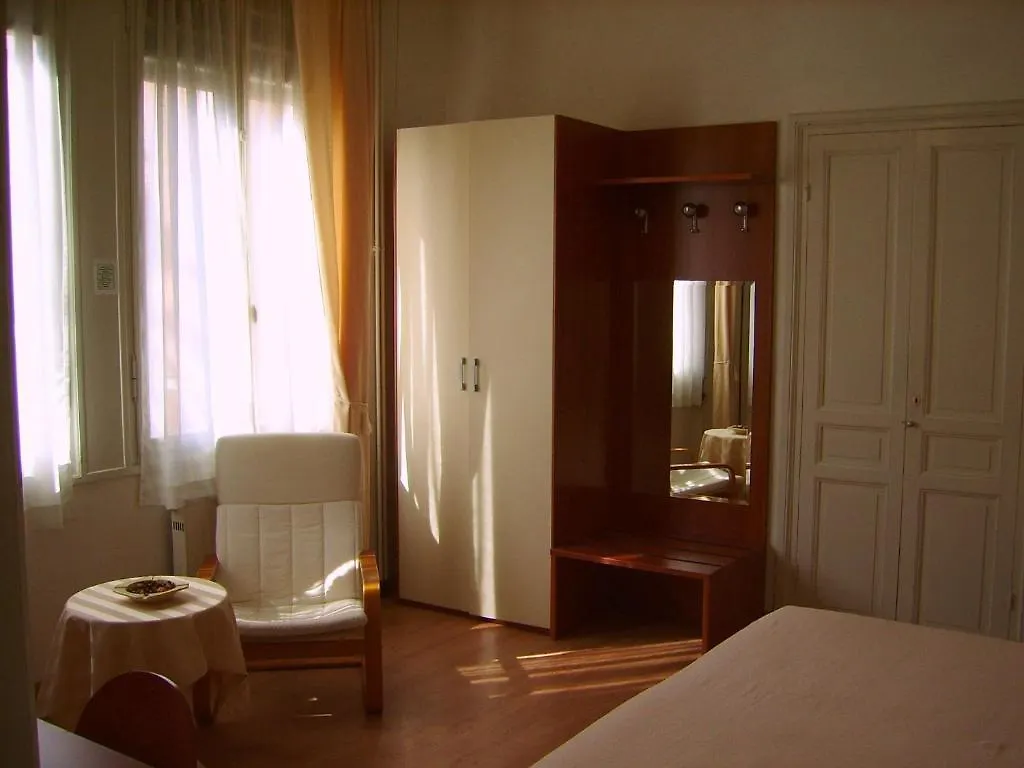 Albergo Fiorenza&Banksia Meublè Alassio Hotel