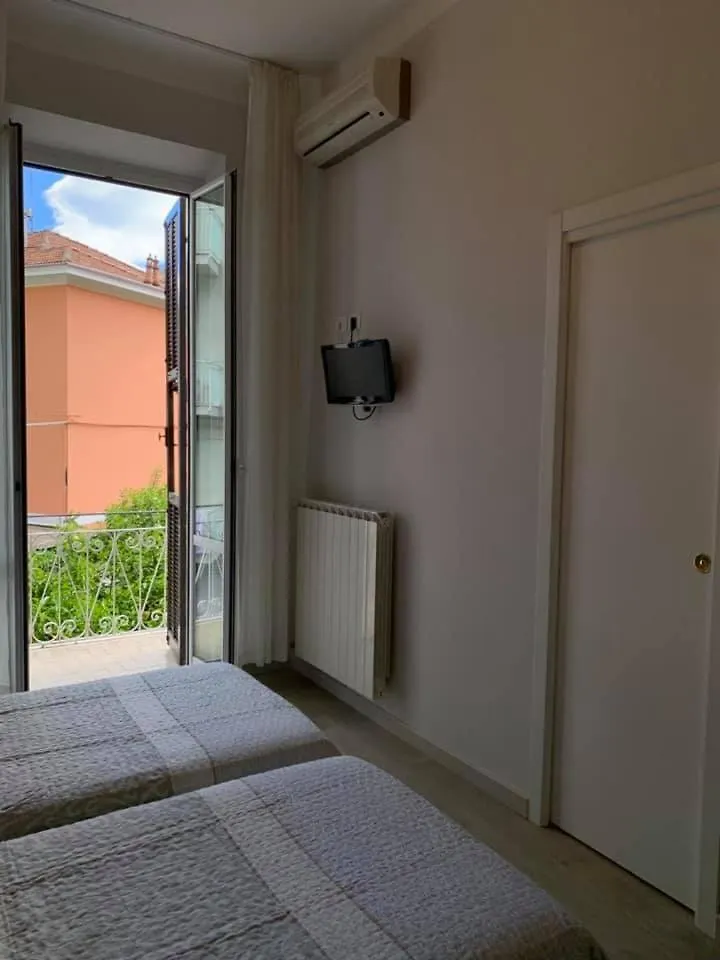 Albergo Fiorenza&Banksia Meublè Alassio 2*,