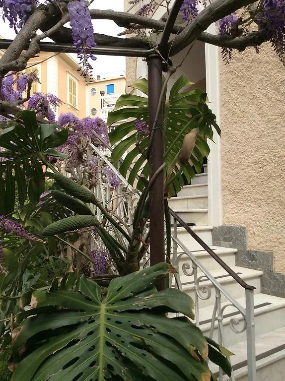 Albergo Fiorenza&Banksia Meublè Alassio 2*,  Italien