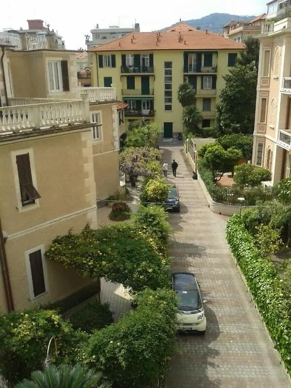 Hotel Fiorenza & Banksia Meuble Alassio