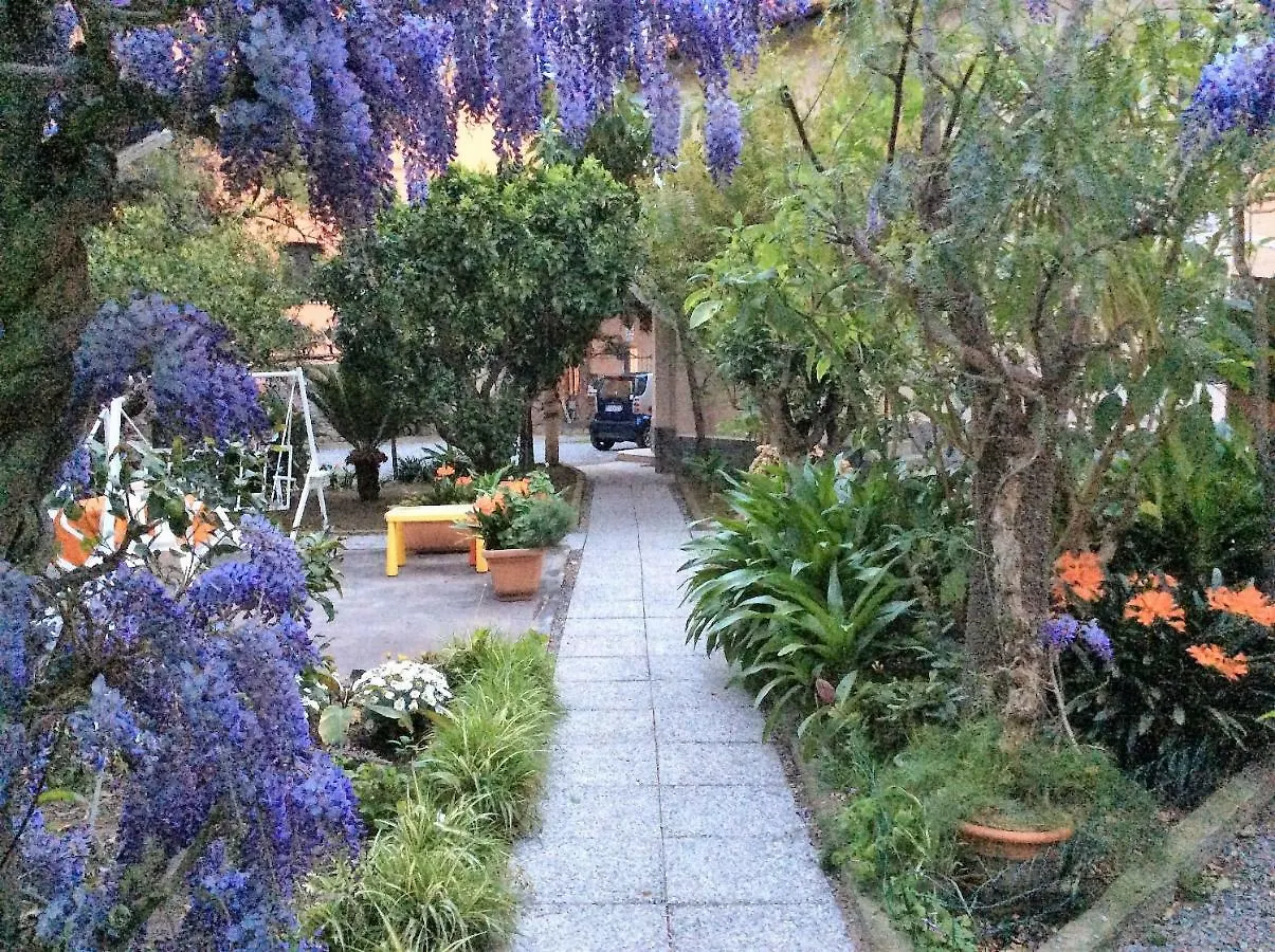 Hotel Albergo Fiorenza&Banksia Meublè Alassio
