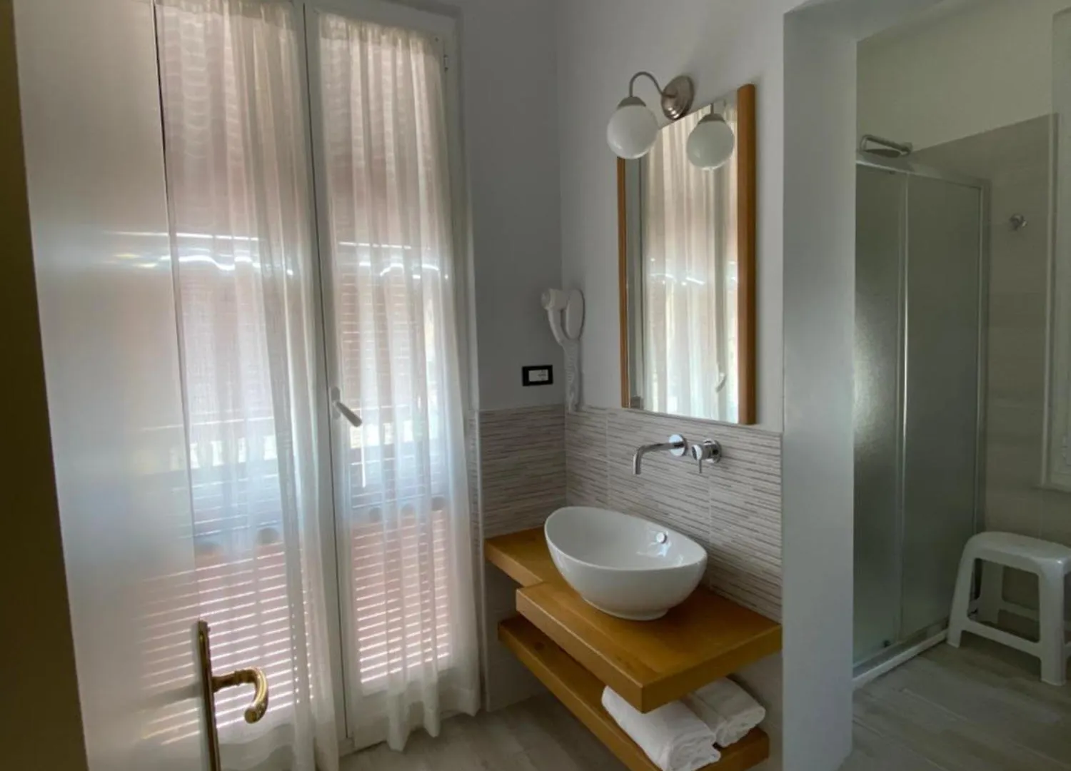 Hotel Fiorenza & Banksia Meuble Αλάσιο 2*,  Ιταλία